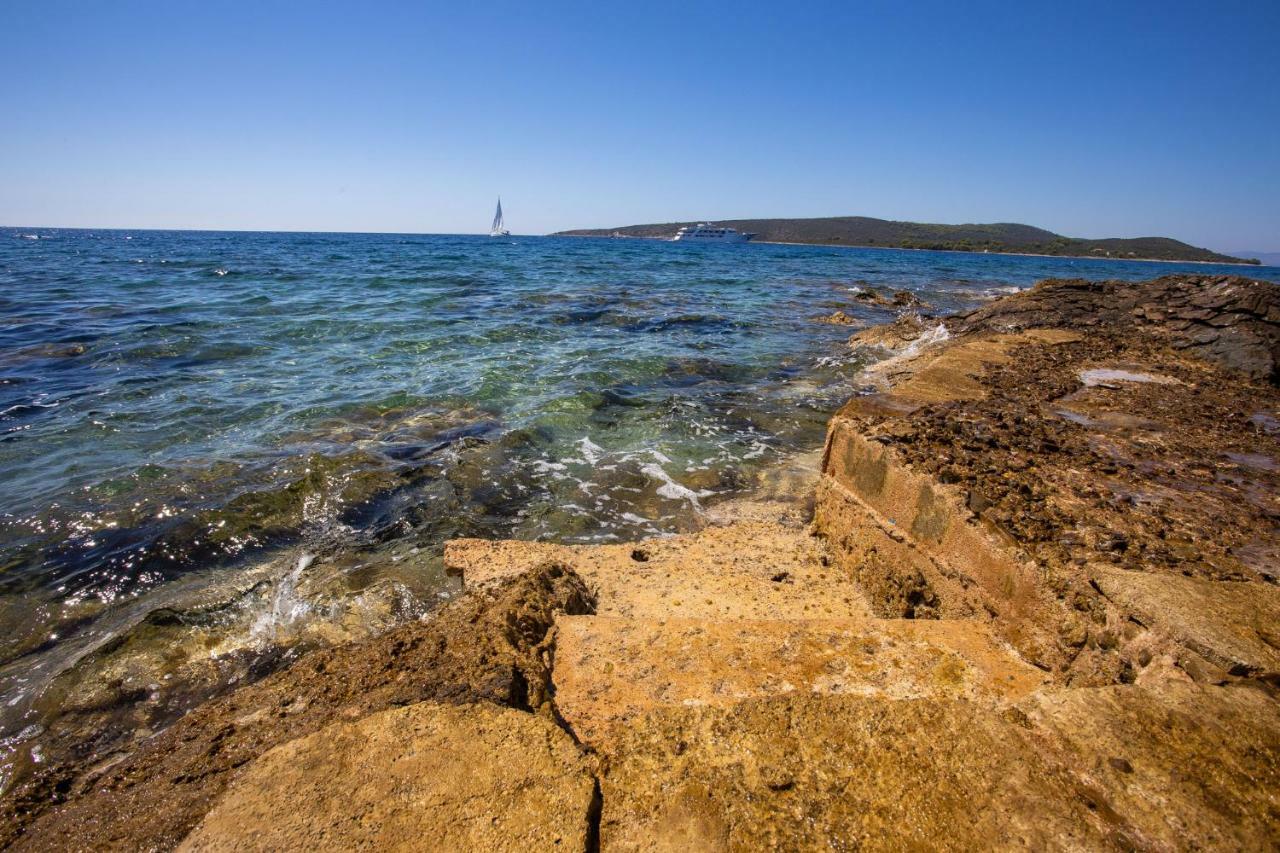 Obiteljska Kuca Za Odmor Futura Milna (Brac) Exterior foto