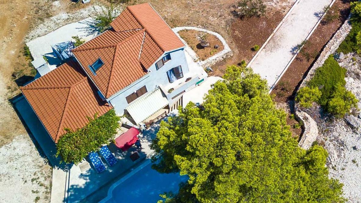 Obiteljska Kuca Za Odmor Futura Milna (Brac) Exterior foto